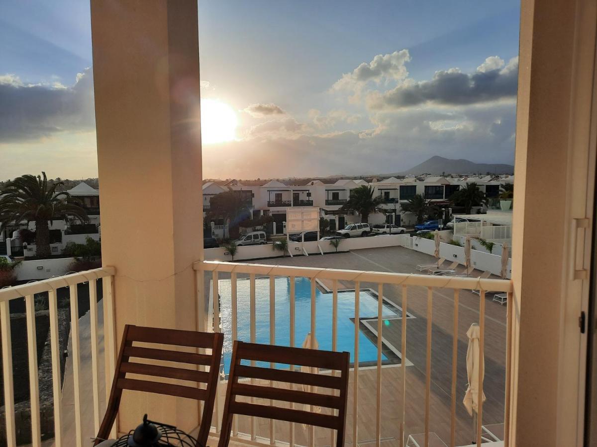 Homeforguest Sunset Senator With Pool And Terrace In Costa Teguise Exteriör bild